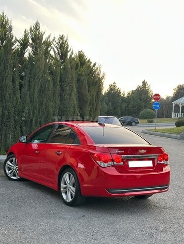 Chevrolet Cruze-12