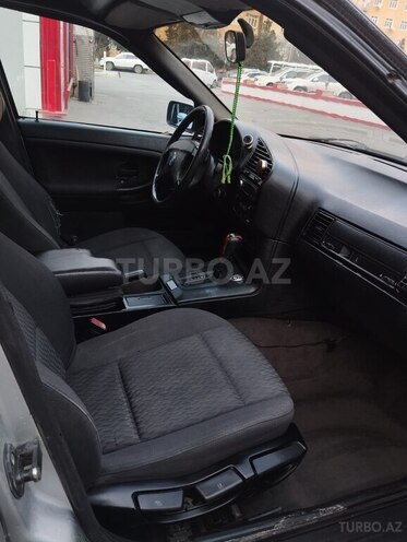 BMW 320 1993, 254,668 km - 2.0 l - Sumqayıt