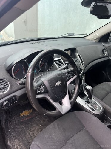 Chevrolet Cruze-8