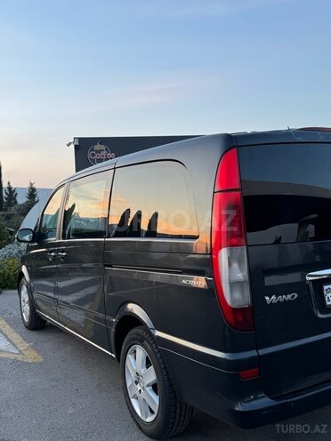 Mercedes Viano-7