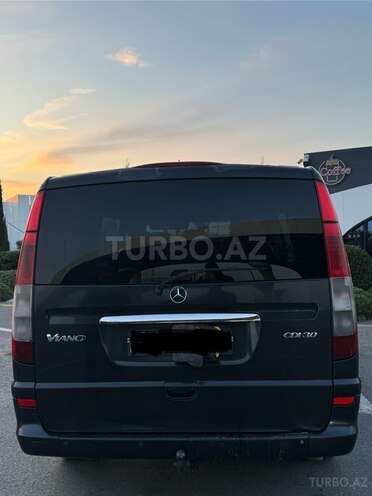 Mercedes Viano-8