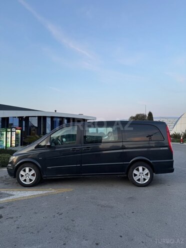 Mercedes Viano-5