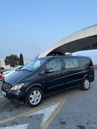 Mercedes Viano-6