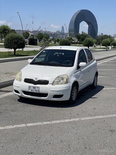 Toyota Vitz 2002, 200,000 km - 1.3 l - Bakı