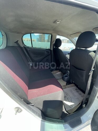 Toyota Vitz 2002, 200,000 km - 1.3 l - Bakı