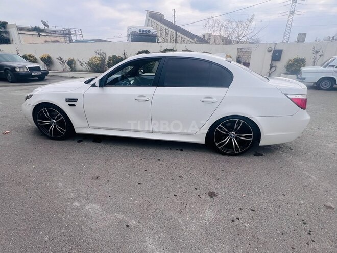 BMW 525 2006, 295,000 km - 2.5 l - Yevlax