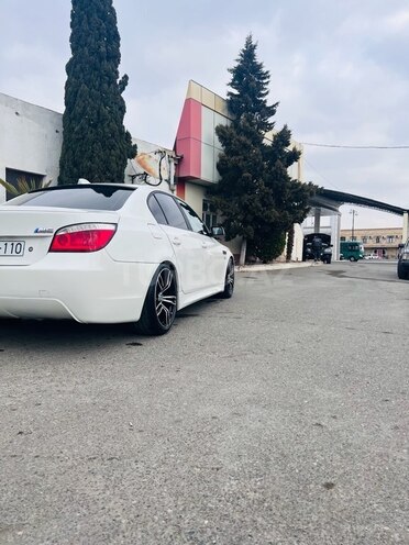 BMW 525 2006, 295,000 km - 2.5 l - Yevlax