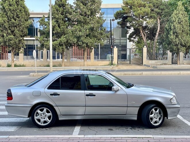 Mercedes C 240 1999, 258,000 km - 2.4 l - Gəncə