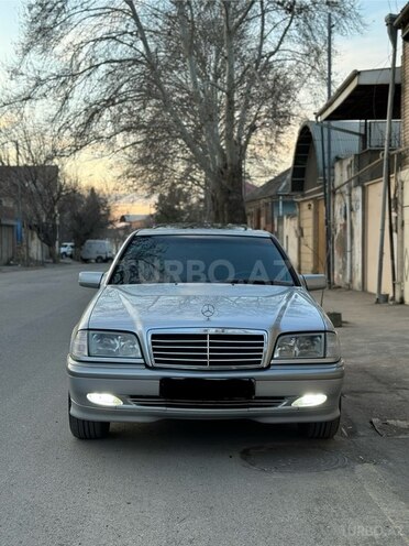 Mercedes C 240 1999, 258,000 km - 2.4 l - Gəncə