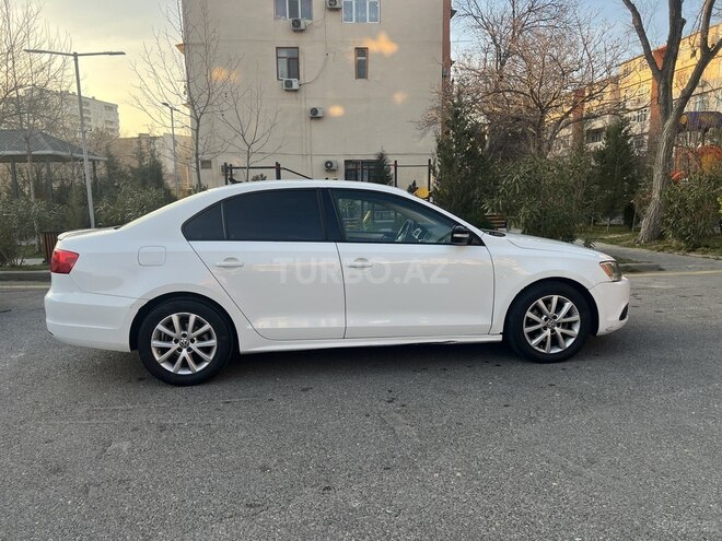 Volkswagen Jetta-3