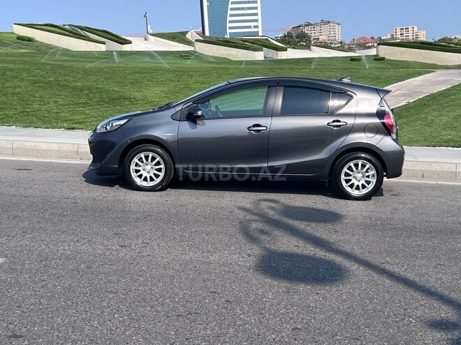 Toyota Aqua 2017, 167,500 km - 1.5 l - Bakı