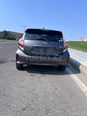 Toyota Aqua 2017, 167,500 km - 1.5 l - Bakı