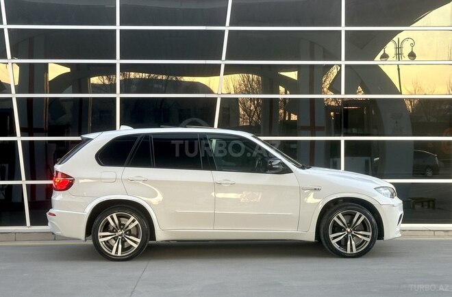 BMW X5 M-12
