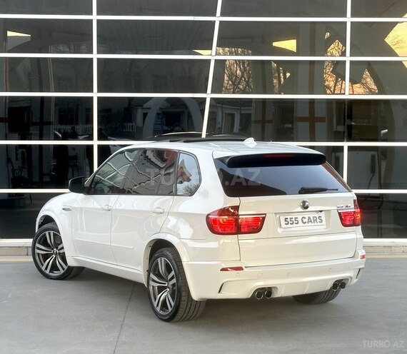BMW X5 M-17