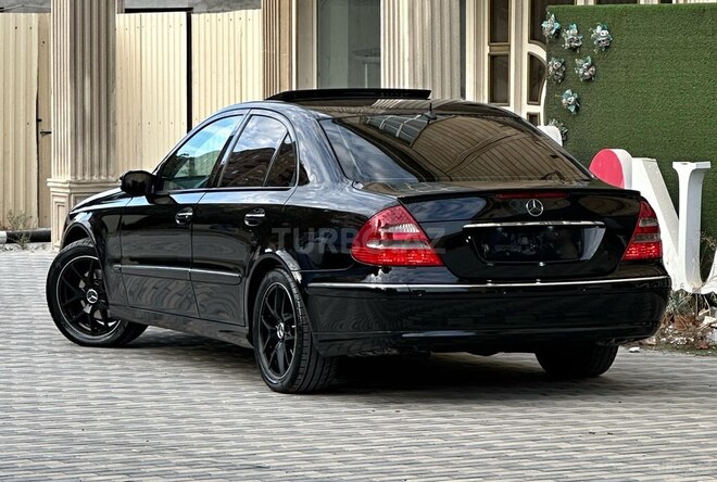 Mercedes E 240 2007, 288,000 km - 2.6 l - Bakı