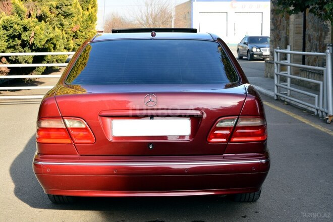 Mercedes E 270 2000, 284,000 km - 2.7 л - Ağstafa
