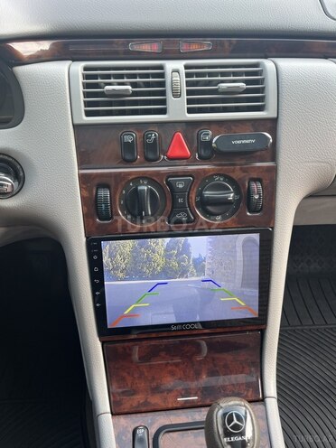 Mercedes E 270 2000, 284,000 km - 2.7 л - Ağstafa