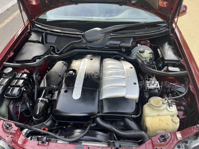 Mercedes E 270 2000, 284,000 km - 2.7 л - Ağstafa