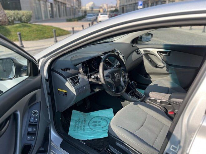 Hyundai Elantra 2015, 164,333 km - 1.8 l - Bakı