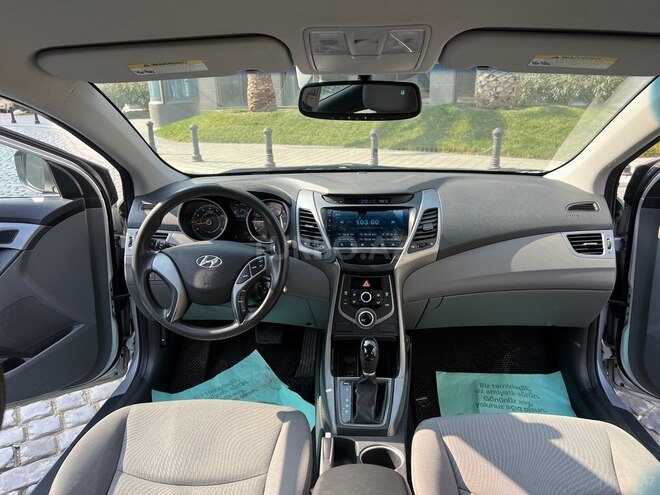 Hyundai Elantra 2015, 164,333 km - 1.8 l - Bakı