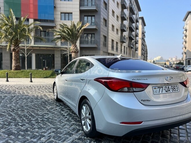 Hyundai Elantra 2015, 164,333 km - 1.8 l - Bakı