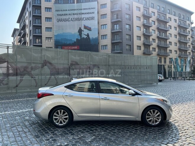 Hyundai Elantra 2015, 164,333 km - 1.8 l - Bakı