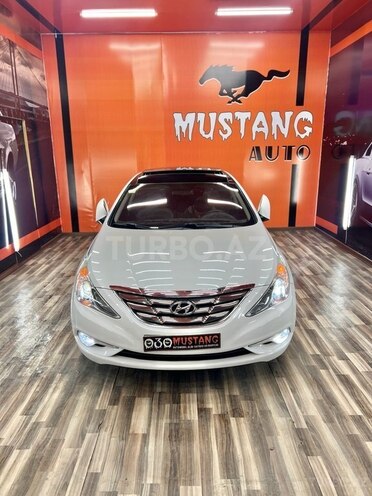 Hyundai Sonata-9
