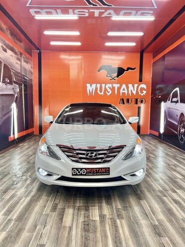 Hyundai Sonata-6