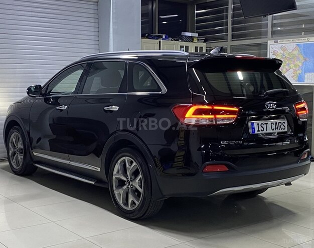 Kia Sorento-9