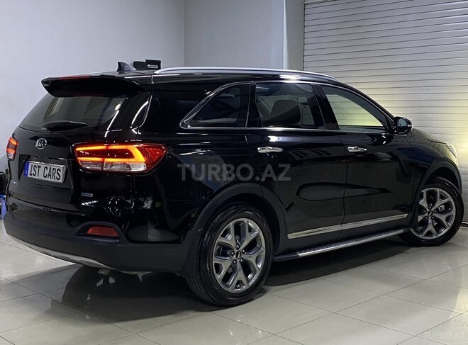 Kia Sorento-12