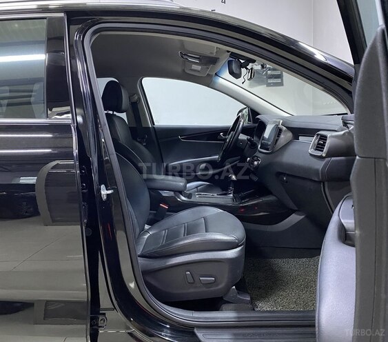 Kia Sorento-16