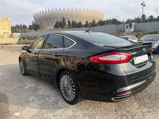 Ford Fusion (North America) 2015, 242,000 km - 2.0 л - Bakı