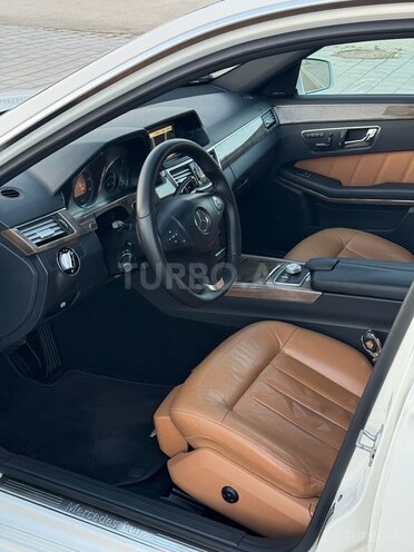 Mercedes E 350 2009, 192,000 km - 3.5 л - Bakı