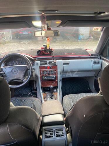 Mercedes E 230 1996, 310,000 km - 2.3 l - Cəlilabad
