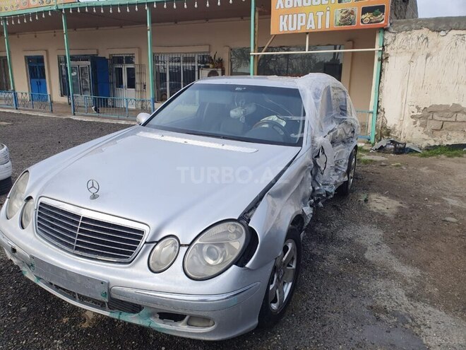 Mercedes E 220 d 2002, 240,000 km - 2.2 l - Bakı