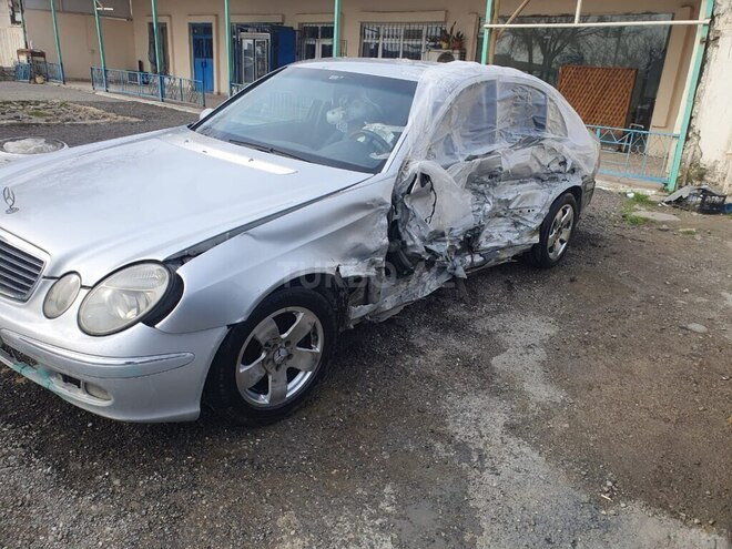 Mercedes E 220 d 2002, 240,000 km - 2.2 l - Bakı