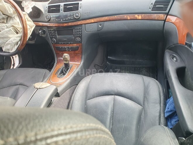 Mercedes E 220 d 2002, 240,000 km - 2.2 l - Bakı