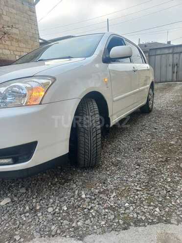 Toyota Corolla 2004, 213,000 km - 1.4 l - Quba