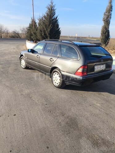 Mercedes C 180 2000, 377,000 km - 1.8 л - Biləsuvar