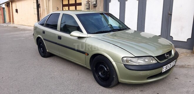 Opel Vectra 1997, 167,000 km - 1.6 l - Bakı