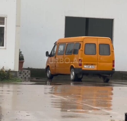 Ford Transit 1992, 356,000 km - 2.5 l - Qusar