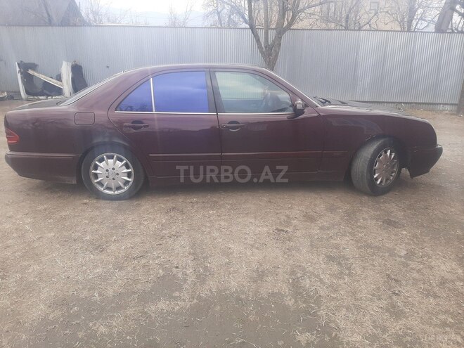 Mercedes E 220 d 2000, 578,950 km - 2.2 l - Bakı