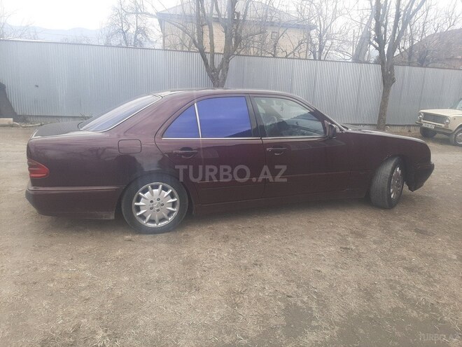 Mercedes E 220 d 2000, 578,950 km - 2.2 l - Bakı