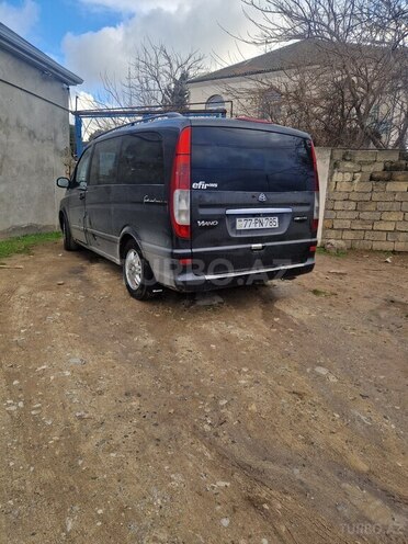 Mercedes Viano-5