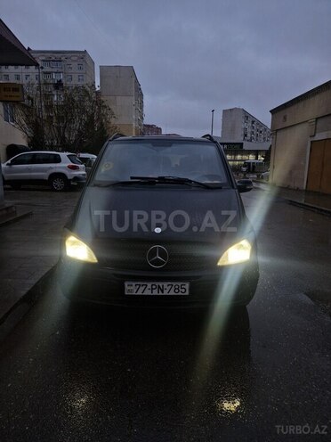 Mercedes Viano-3