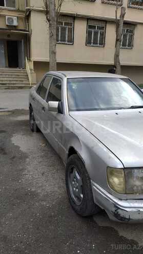 Mercedes E 250 1992, 250,000 km - 2.5 l - Bakı
