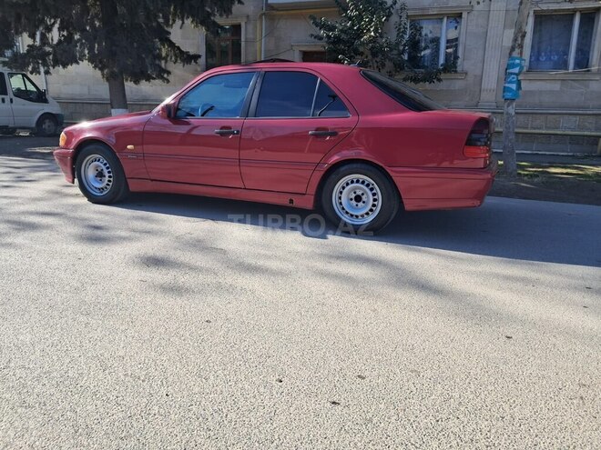 Mercedes C 180 1997, 153,000 km - 1.8 l - Qazax