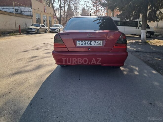 Mercedes C 180 1997, 153,000 km - 1.8 l - Qazax