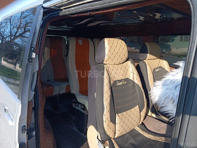 Mercedes Viano-7