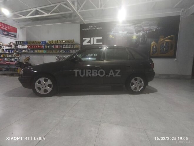 Opel Astra 1996, 555,550 km - 1.6 l - Bakı